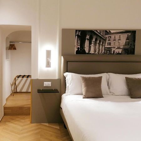 Palazzo Cortesi Мачерата Екстериор снимка