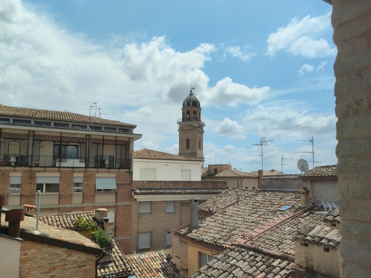 Palazzo Cortesi Мачерата Екстериор снимка