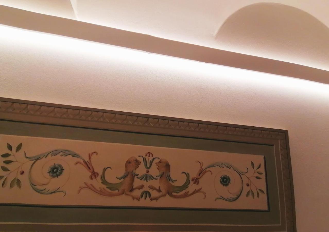 Palazzo Cortesi Мачерата Екстериор снимка